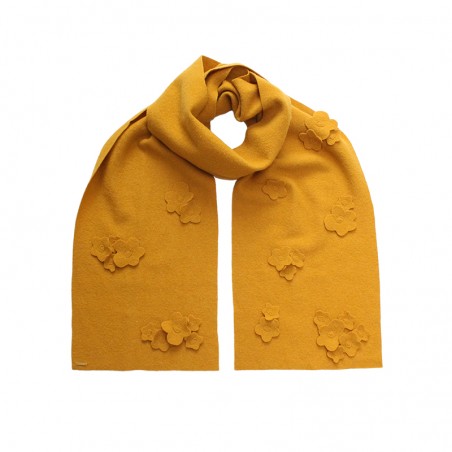 'YOKI' scarf