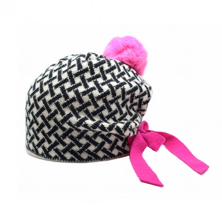 BELL-SHAPED 'POP' HOOD