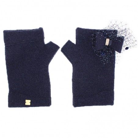 'Betty' fingerless gloves...