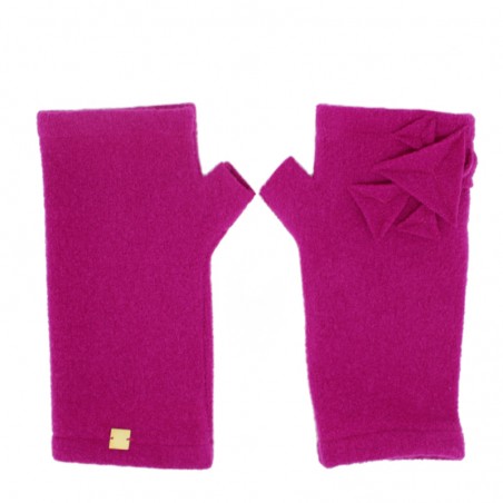 'TEA' fingerless gloves