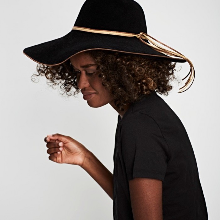 Chapeaux